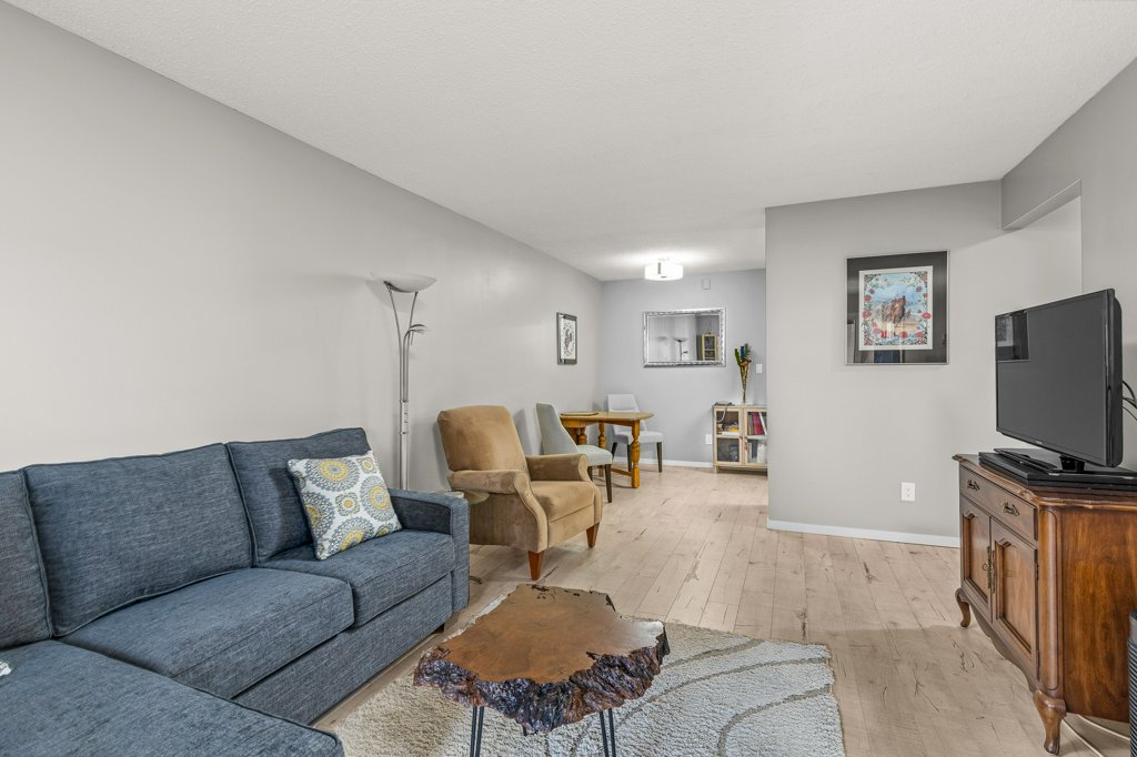 2071056 Bernard Ave Kelowna Condo For Sale Downtown Kelowna