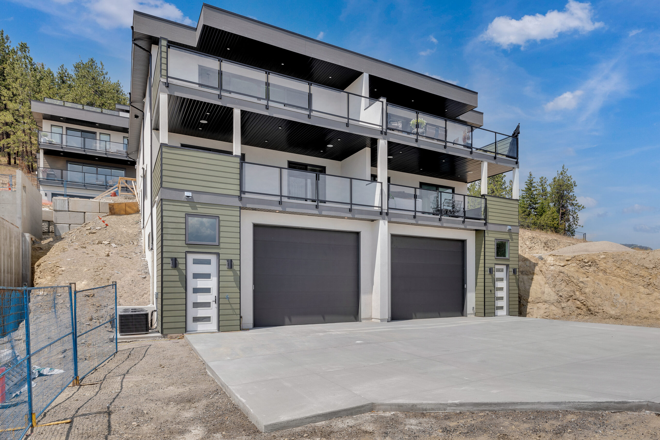 #2-3404 Sundance Drive, West Kelowna