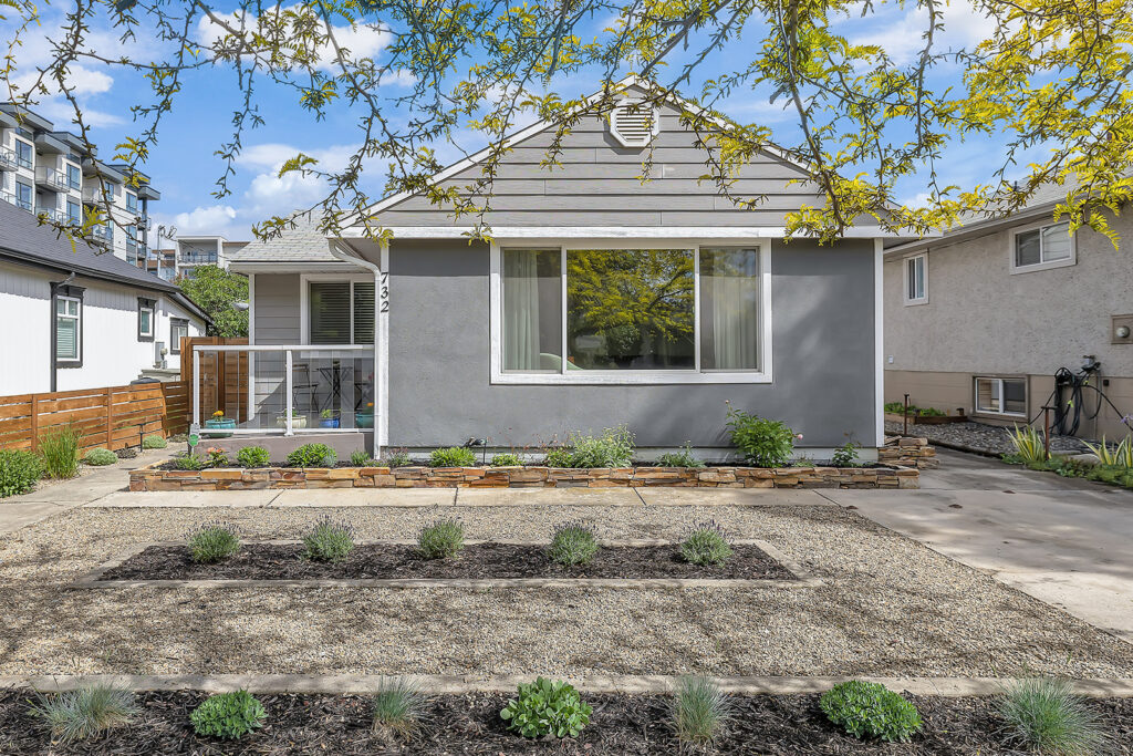 732 Coronation Avenue, Kelowna