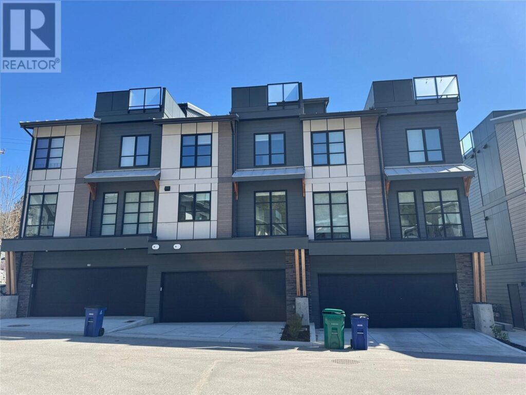 #106-1455 Cara Glen Court, Kelowna