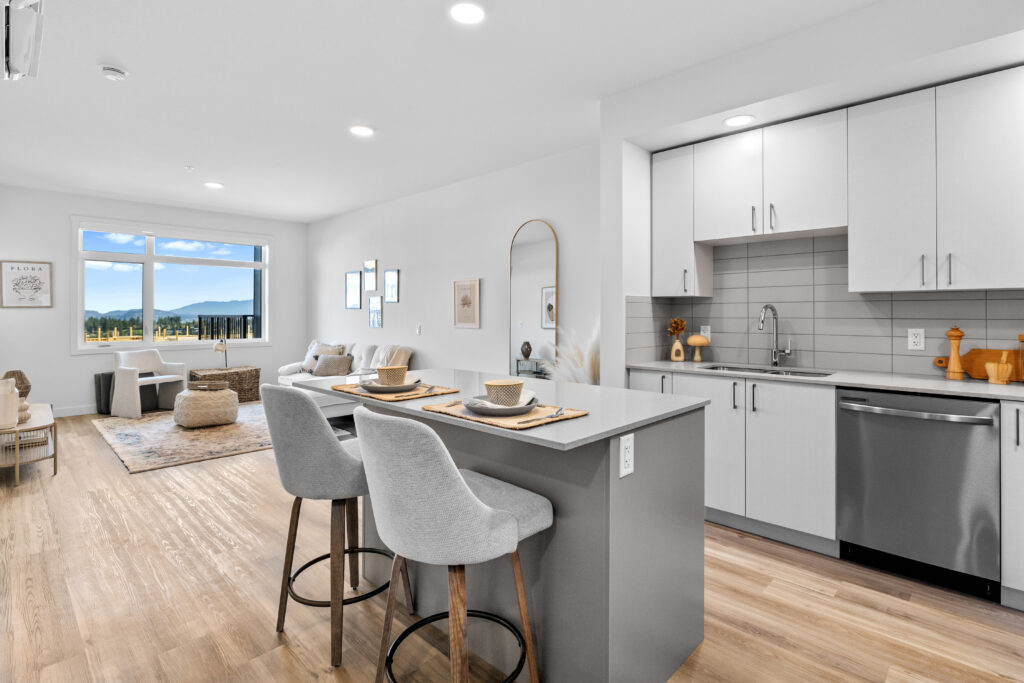 #209-1111 Frost Road, Kelowna
