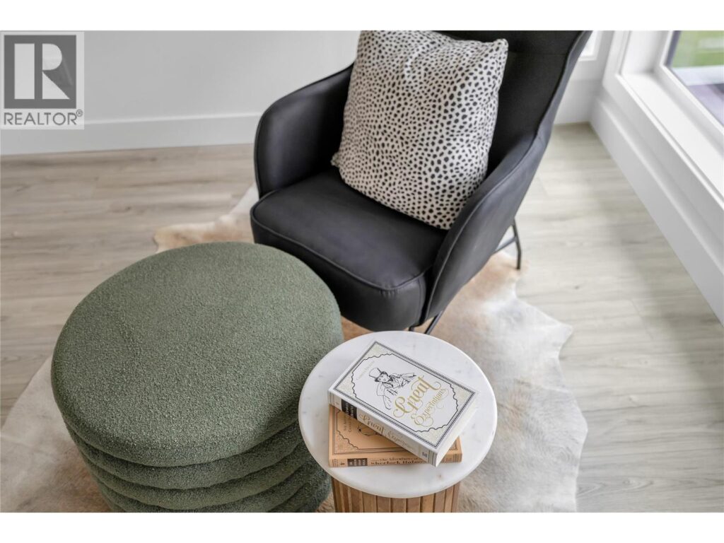 #116-1455 Cara Glen Court, Kelowna