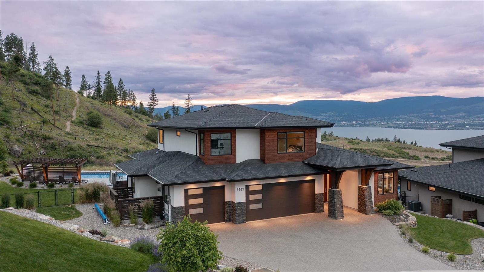 5667 Mountainside Court, Kelowna