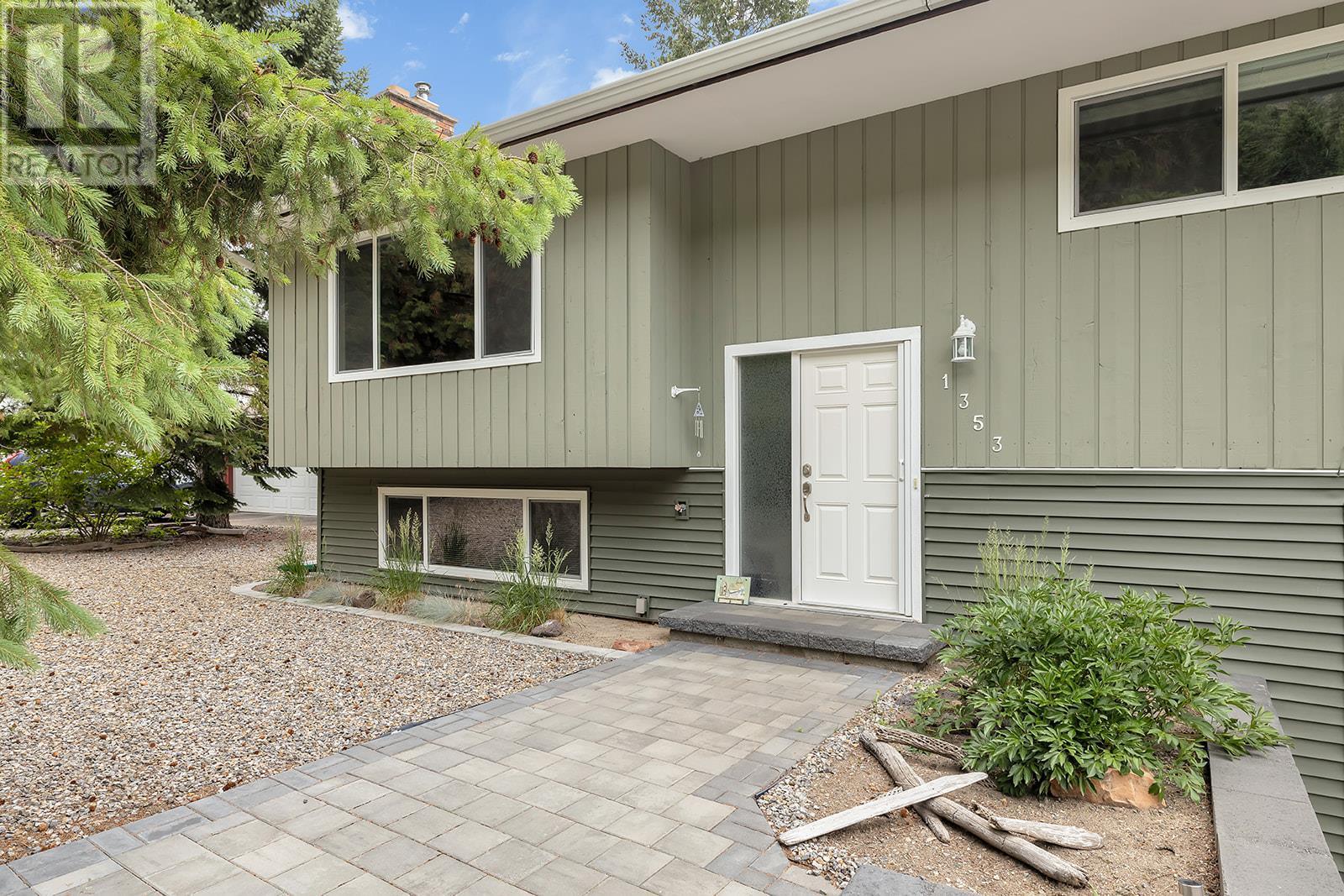 1353 Parkinson Road, West Kelowna