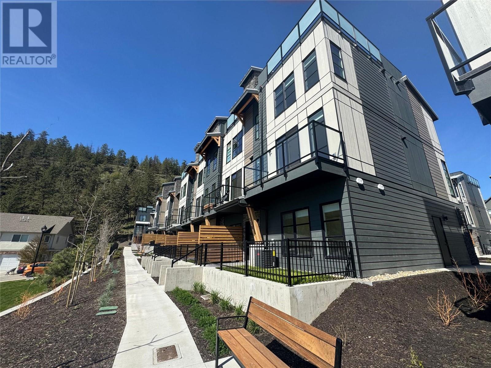 #118-1455 Cara Glen Court, Kelowna