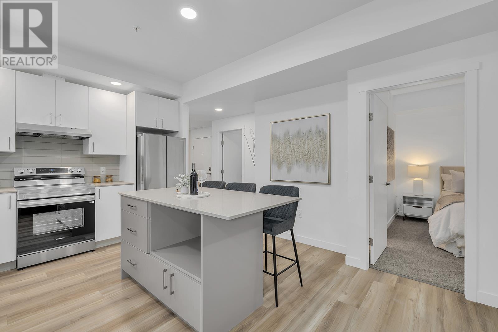 #301-1111 Frost Road, Kelowna