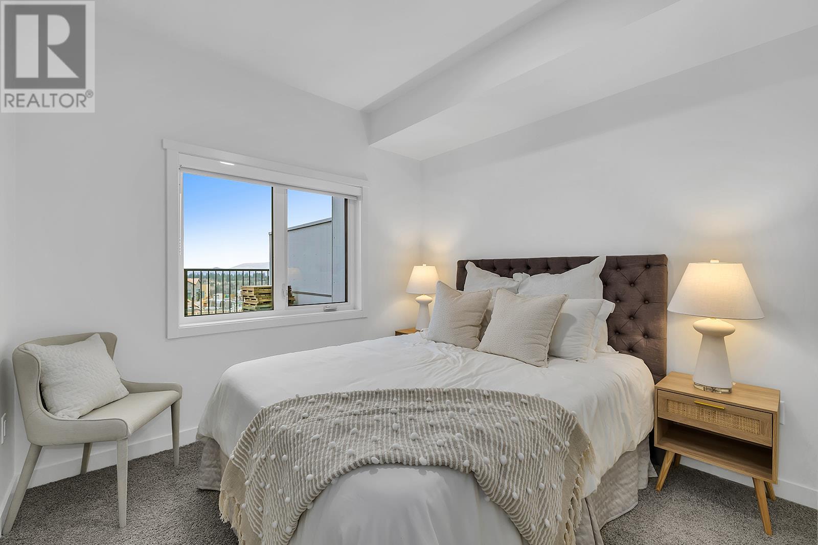 #301-1057 Frost Road, Kelowna