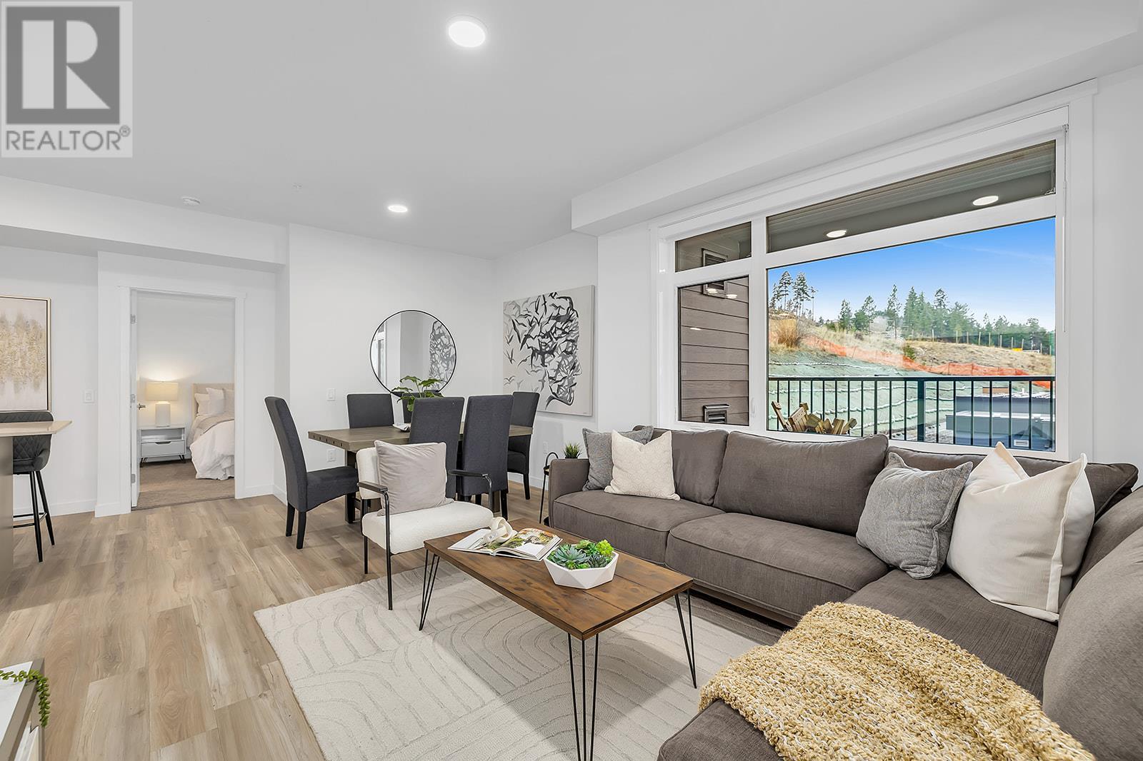 #201-1111 Frost Road, Kelowna