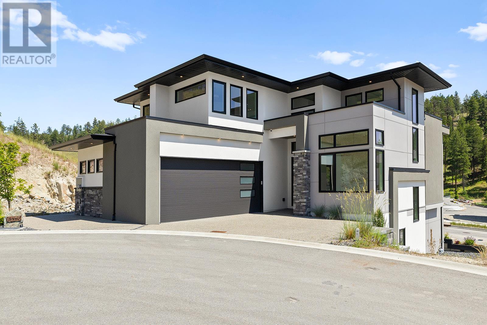 3462 Hilltown Close, Kelowna