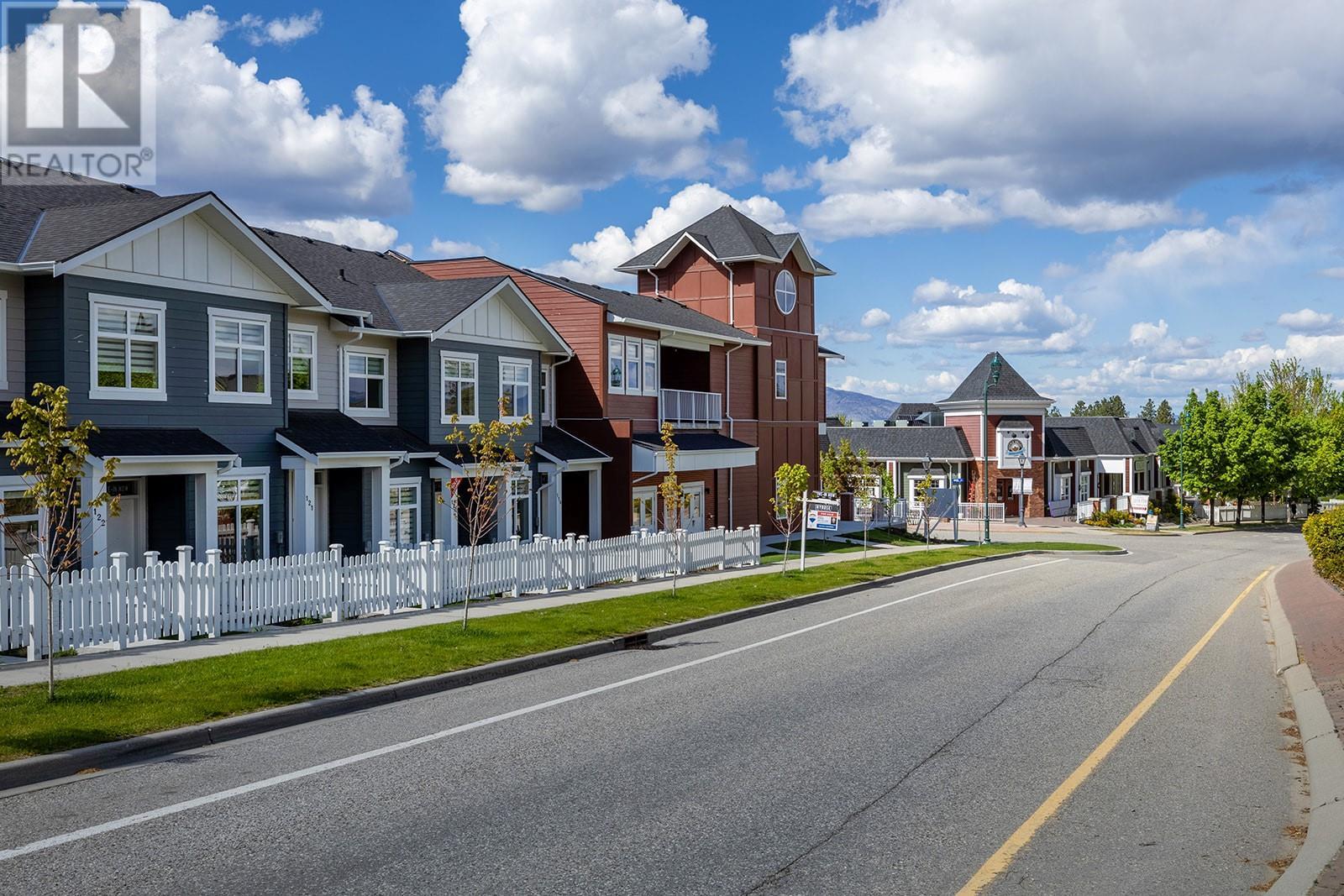 #121-5300 Main Street, Kelowna
