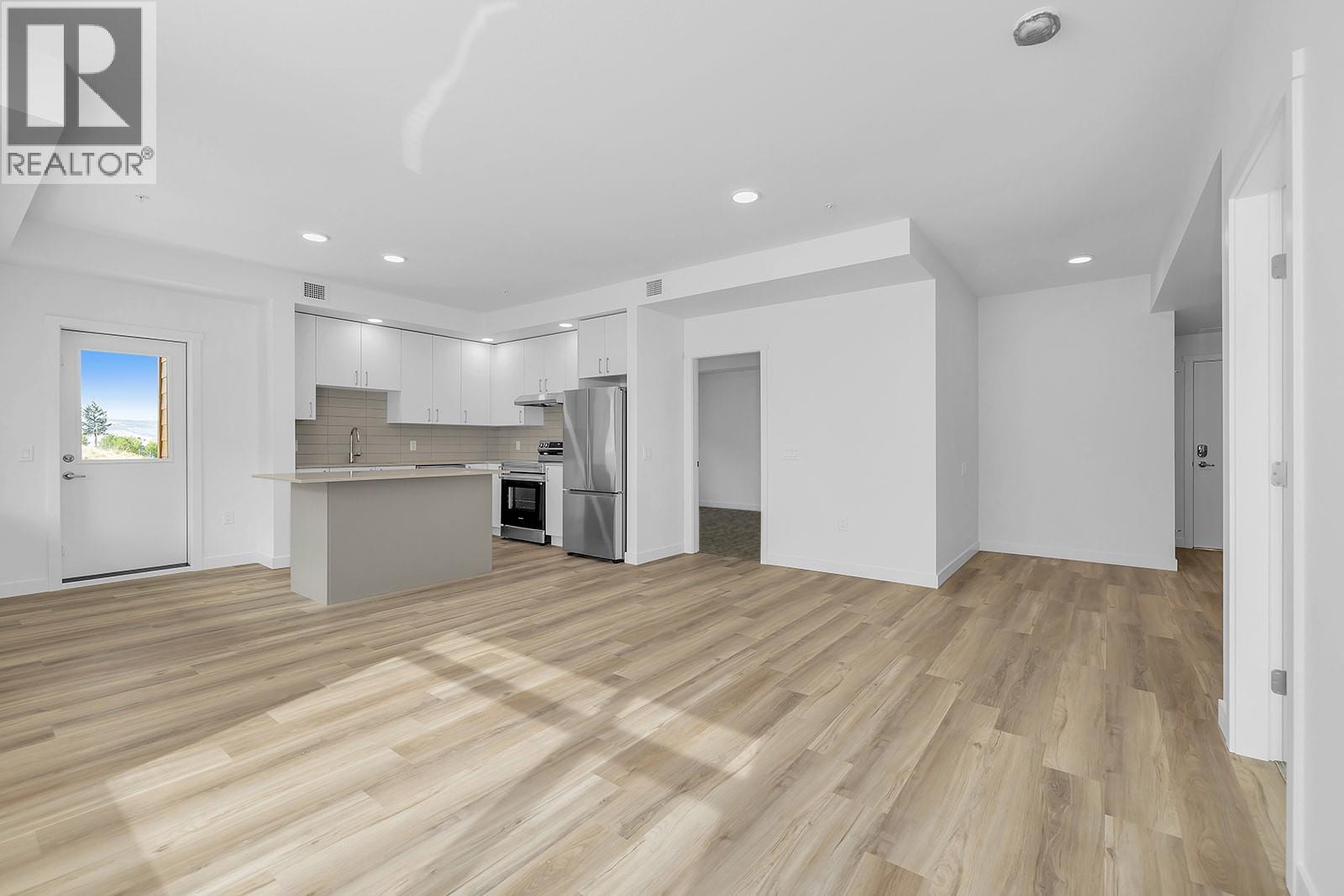 #118-1057 Frost Road, Kelowna