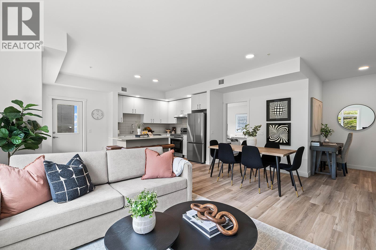 #202-1111 Frost Road, Kelowna