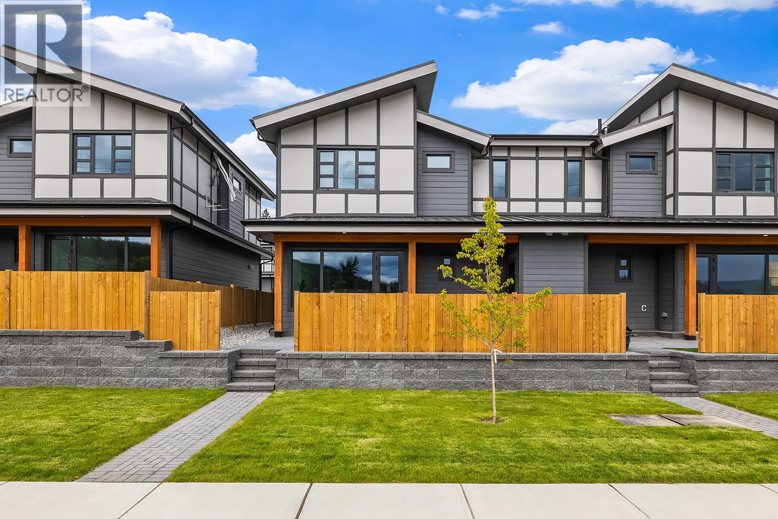 #5-3210 Salmon Road, West Kelowna